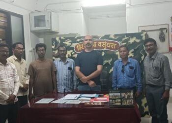 दिनांक 26/03/2025रोजी आंबोली व किष्टापुर येथे डॉ बाबासाहेब आंबेडकर यांच्या बदल अपमानास्पद लिखाण करणार्या आरोपीस अटक.