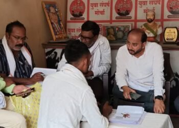 पिकविम्यासंदर्भात शेतकऱ्यांच्या प्रचंड तक्रारी, शेतकऱ्यांना न्याय न मिळाल्यास आंदोलनाचा इशारा.