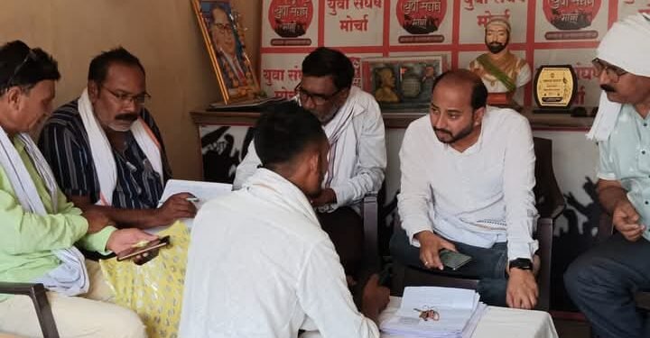 पिकविम्यासंदर्भात शेतकऱ्यांच्या प्रचंड तक्रारी, शेतकऱ्यांना न्याय न मिळाल्यास आंदोलनाचा इशारा.