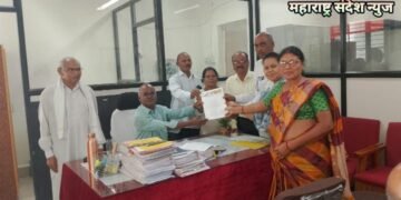 प्रि पेड इलेक्ट्रीक मिटर लावने बंद करा वंचित चे उपविभागीय अधिकारी सावनेर मार्फत राज्यपाल व मुख्यमंत्री यांना निवेदन