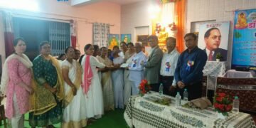 दीक्षाभूमी देसाईगंज येथे महामानवाचा ७१वा पदस्पर्श दिन संपन्न.