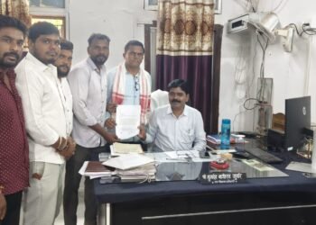 आलापल्ली ग्रामपंचायतेत तेंदुपत्ता लिलाव प्रक्रियेत घोटाळा नागरिकांचे आर्थिक नुकसान.