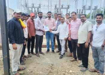 अहेरी परिसरातील विजेची समस्या तात्काळ सोडवा.