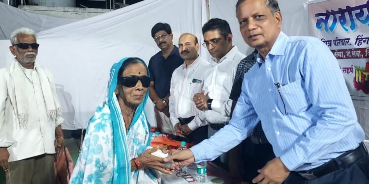 गुणवंत विद्यार्थ्यांचा गुण गौरव सोहळा, गरजू रुग्णांना चष्म्यांचे निःशुल्क वितरण, नारायण सेवा मित्र परिवाराचा स्तुत्य उपक्रम.