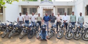 मोटर सायकल चोरी करणारा सराईत गुन्हेगार स्थानिक गुन्हे शाखेच्या जाळ्यात.