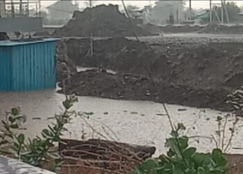 गडचांदूर: डोहे ले-आऊट मधील नागरिकांची पाण्यासाठी भटकंती; नगर परिषद व लोकप्रतिनिधींचे दुर्लक्ष!