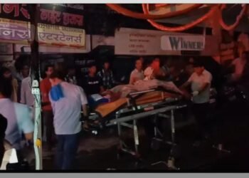 नागपुर के महल में जयकमल कॉम्प्लेक्स में आग: गोदाम में आग लगने से दो लोगों की मौत, दो घायल.