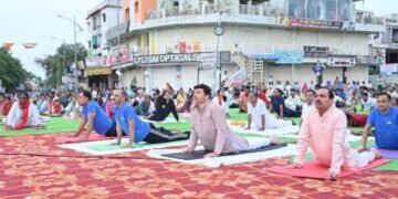 कळमेश्वरात आंतरराष्ट्रीय योग दिन साजरा, दैनंदिन जीवनात योगाचा समावेश करावा आमदार आशिष देशमुख.