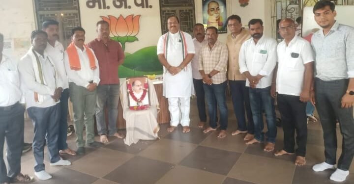 श्यामा प्रसाद मुखर्जी यांची जयंती हिंगणघाट येथे भाजपाच्या वतीने साजरी.