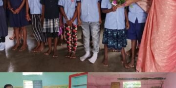 आजचे नवागत उद्याचे भविष्य. ..सामाजिक कार्यकर्त्या संगीता ठलाल यांनी नवागत विध्यार्थ्यांना नोटबुक व पुस्तक देऊन शुभेच्छा दिल्या.