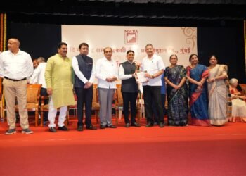 वणा नागरीक सहकारी बँकेला पद्‌मभूषण कै. वसंतदादा पाटील उत्कृष्ठ नागरी सहकारी बँक पुरस्कार दुसऱ्यांदा.