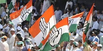 बल्लारपूर शहर व तालुका कांग्रेस कमेटी तर्फे नवनिर्वाचित पदाधिकाऱ्यांचा जाहीर सत्कार समारंभ संपन्न.