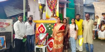 शिवसेना महिला आघाडीच्या वतीने श्रावण महिन्याच्या परंपरेतील महिलांची कावड यात्रा संपन्न.