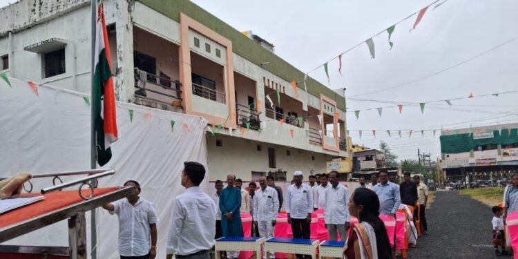 राजुरा येथील इलिट काँन्व्हेंट येथे स्वातंत्र्य दिन उत्साहात साजरा.