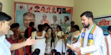 वंचित बहुजन आघाडी बल्लारपूर शहरच्या वतीने कार्यालय उद्घाटन आणि मत पत्रिकेसाठी पोस्ट कार्ड अभियान प्रारंभ.