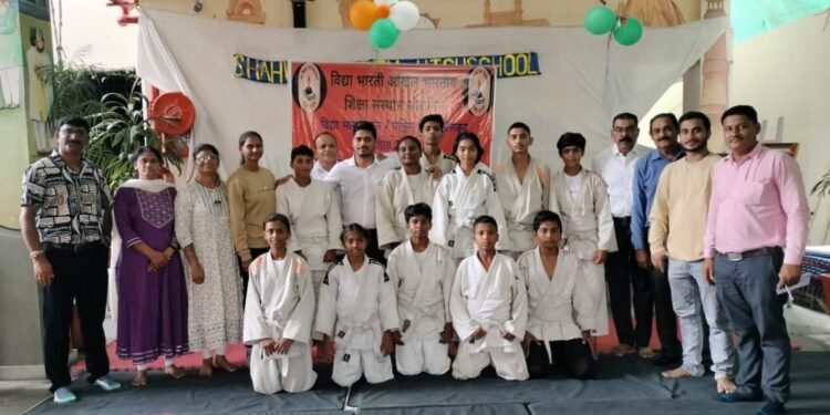 भारत विद्यालय हिंगणघाटच्या 11 खेळाडूची अखिल भारतीय स्तरावर निवड भोपाळ येथे होणाऱ्या अखिल भारतीय जुडयो स्पर्धेत सहभागी.