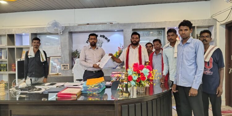 ताडगुड्याचा अभिलेख पंजी गायब; गावकऱ्यांची प्रशासनाकडे धाव – आदिवासी महासभा व कम्युनिस्ट पक्षाची ठाम मागणी.