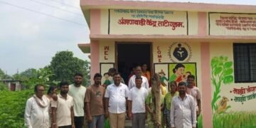 माजी जि.प.अध्यक्ष अजय कंकडालवार यांच्या हस्ते अंगणवाडी इमारतीचे लोकार्पण.