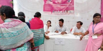 स्वस्थ नारी सशक्त नारी अभियानांतर्गत बुरकोणी येथे महिलांकरीता आरोग्य शिबिर संपन्न.