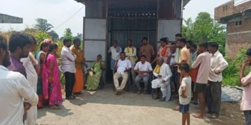 काँग्रेस नेते अजय कंकडालवार यांचे सोबत कापेवार समाज बांधवांची विविध समस्या जाणून घेताना.