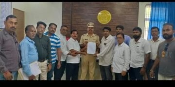 पत्रकारांवर हल्ला करणाऱ्यांवर कठोर कारवाई करा, व्हॉइस ऑफ मीडिया संघटनेची मुख्यमंत्र्यांकडे मागणी