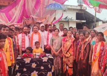 संदीप कोरेत यांच्या कार्यावर विश्वास ठेवून शिवसेनेत जाहीर पणे पक्ष प्रवेश.