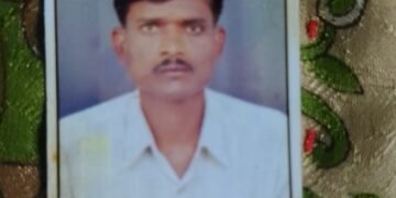 शेतात फवारणी करत असताना सर्पदंश झाल्याने  ४० वर्षीय व्यक्तीचा  मृत्यू.