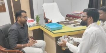 भीक मांगो आंदोलनातून जमा झालेली रक्कम घेण्यास सार्वजनिक बांधकाम विभागाचा थेट नकार.