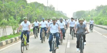 गडचिरोली पोलीस दलाच्या वतीने ‘सायबर जनजागृती सायकल रॅलीचे’ आयोजन.