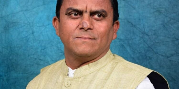 आमदार डॉ,धर्मराव बाबा आत्रामनीं  भाजपला कमी लेखण्याचा काम केल्याचा आरोप.