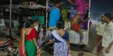 एटापल्ली: फक्त खाणींचा विकास? नागरिकांना मात्र साधी बसही नाही, आमदार खासदार बघायच्या कामाचे?