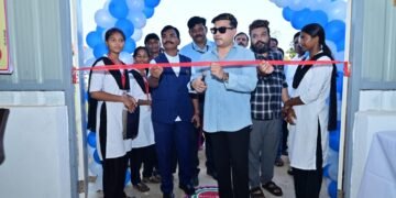 राजे अम्ब्रिशराव महाराज यांच्या शुभ हस्ते राजे धर्मराव महाविद्यालयात स्व. श्रीमंत राजे सत्यवानराव महाराज सभागृह व ग्रीन जिमचे भव्य उद्घाटन.