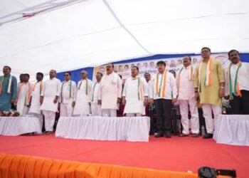 गडचिरोली जिल्ह्याच्या राजकारणाला कलाटणी देणारा पक्षप्रवेश सोहळा.