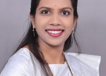 सर्व गुण समभाव असतानाही काँग्रेस पक्षाचे विरोधी पक्ष नेते आमदार विजयभाऊ वड्डेटीवार यांनी तिकीट कापली.