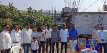 बौद्ध विहार अहेरी येथे महापरिनिर्वाण दिन साजरा शहरातून भव्य भीम ज्योत रॅली.