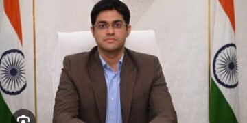 नववर्षी नक्षलपीडित 29 तरुणांना शासनसेवेत  नियुक्तीपत्रांचे वितरण.