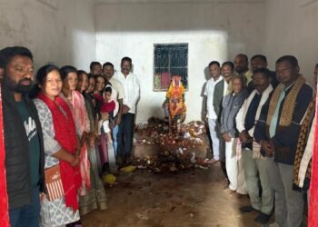 सुरजागड येते ओअदलपेन ठाकूरदेव  दर्शन पारंपरिक इलाका ग्रामसभा कडून जत्राचे आयोजन.