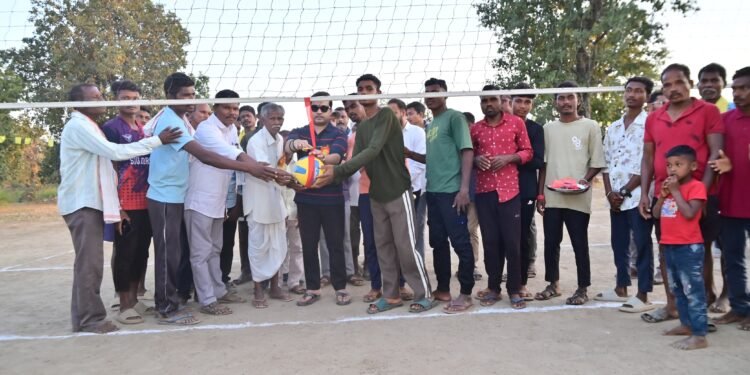 ग्रामीण युवकांच्या क्रीडा कौशल्याला व्यासपीठ देण्याचा प्रयत्न – माजी राज्यमंत्री राजे अम्ब्रीशराव आत्राम.