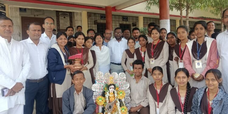 नेताजी सुभाषचंद्र विज्ञान महाविद्यालय, मुलचेरा येथे सरस्वती पूजेचे आयोजन व विसर्जन.