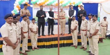 एटापल्ली येथे वनविभागाच्या क्षेत्रीय कर्मचाऱ्यांचा सन्मान सोहळा उत्साहात संपन्न.