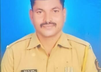 गडचिरोली -छत्तीसगड सीमेवर चकमक तीन माओवादी ठार तर एक सी -60जवान शहीद.