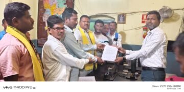 आविका सहकारी संस्था मन्नेराजाराम उगड्यावर धान खरेदी करण्यात यावी.