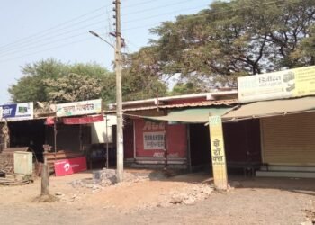 व्यापारी संघटनेचा एल्गार बाजारपेठ बंद ठेवत उपोषणाला जाहीर पाठिंबा.