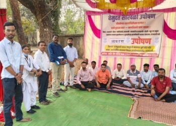 एटापल्लीतील रस्त्यांसाठी पत्रकारांचे आमरण उपोषण शासनाच्या दुर्लक्षाविरोधात पत्रकारांचा निर्णायक लढा.