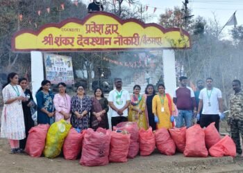 श्री शंकर देवस्थान नोकारी (बैलमपूर) येथे स्वच्छता अभियान संपन्न.