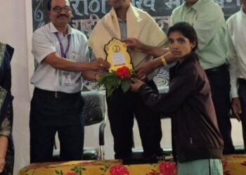 मराठी गौरव भाषा दिन व राष्ट्रीय विज्ञान दिन निमित्याने माजी विद्यार्थ्यांचा सत्कार समारंभ.