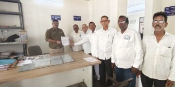 होळी, रंगपंचमी निमित्याने होणाऱ्या गैरप्रकारांना आळा घालून महिला सुरक्षेकरीता कृती करा. – हिंदू जनजागृती समितीचे पोलिस निरीक्षकांना निवेदन.