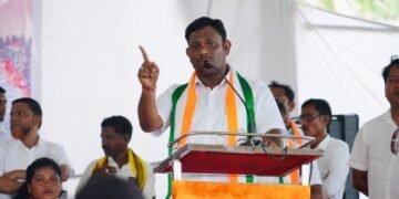 हातात ताकद आणि मनात लोकांसाठी अपार प्रेम हीच ओळख डाँक्टरेट सन्मानित.