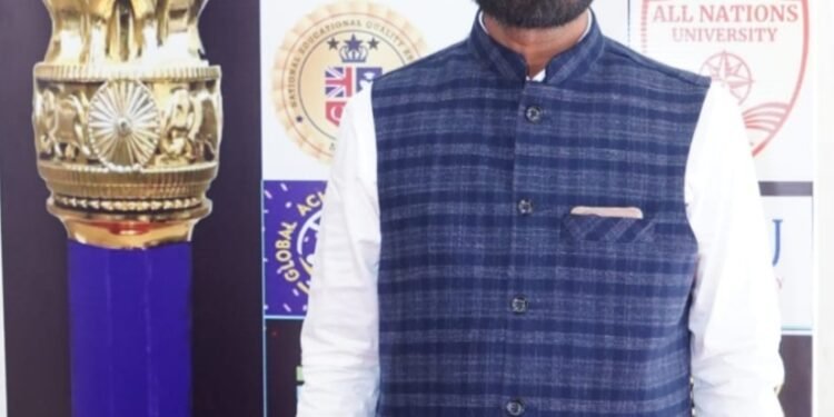 नवी दिल्ली येथे ‘उत्कृष्ट जेष्ठ पत्रकार आयकॉन अवॉर्ड’ने जावेद अली यांचा गौरव सत्कार.