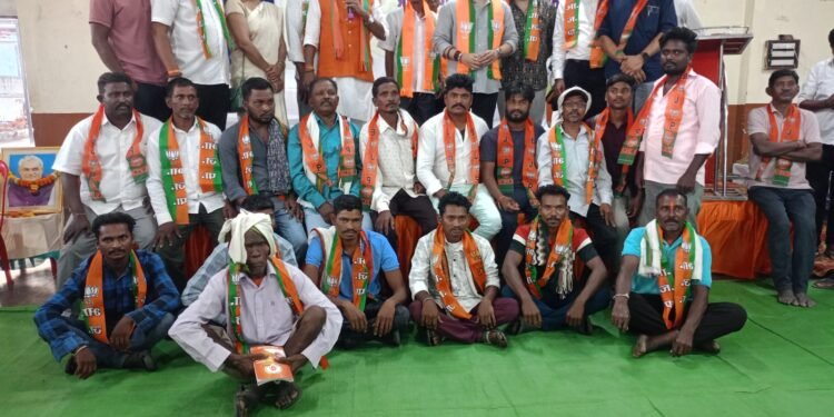 श्रीमंत राजे अंबरिशराव महाराज यांच्या कुशल नेतृत्वाखाली सैय्यद जावेद अली शेकडो कार्यकर्ता सह भाजपात जाहीर पक्ष प्रवेश.